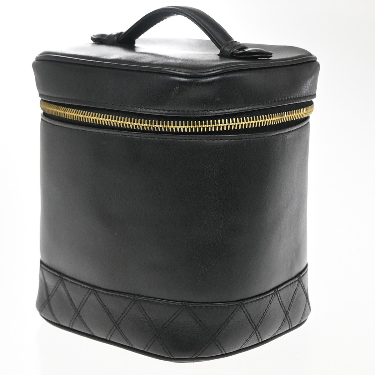 Chanel Vintage Cosmetic Case Quilted Lambskin Black Leather Handbag (Pre-Owned)