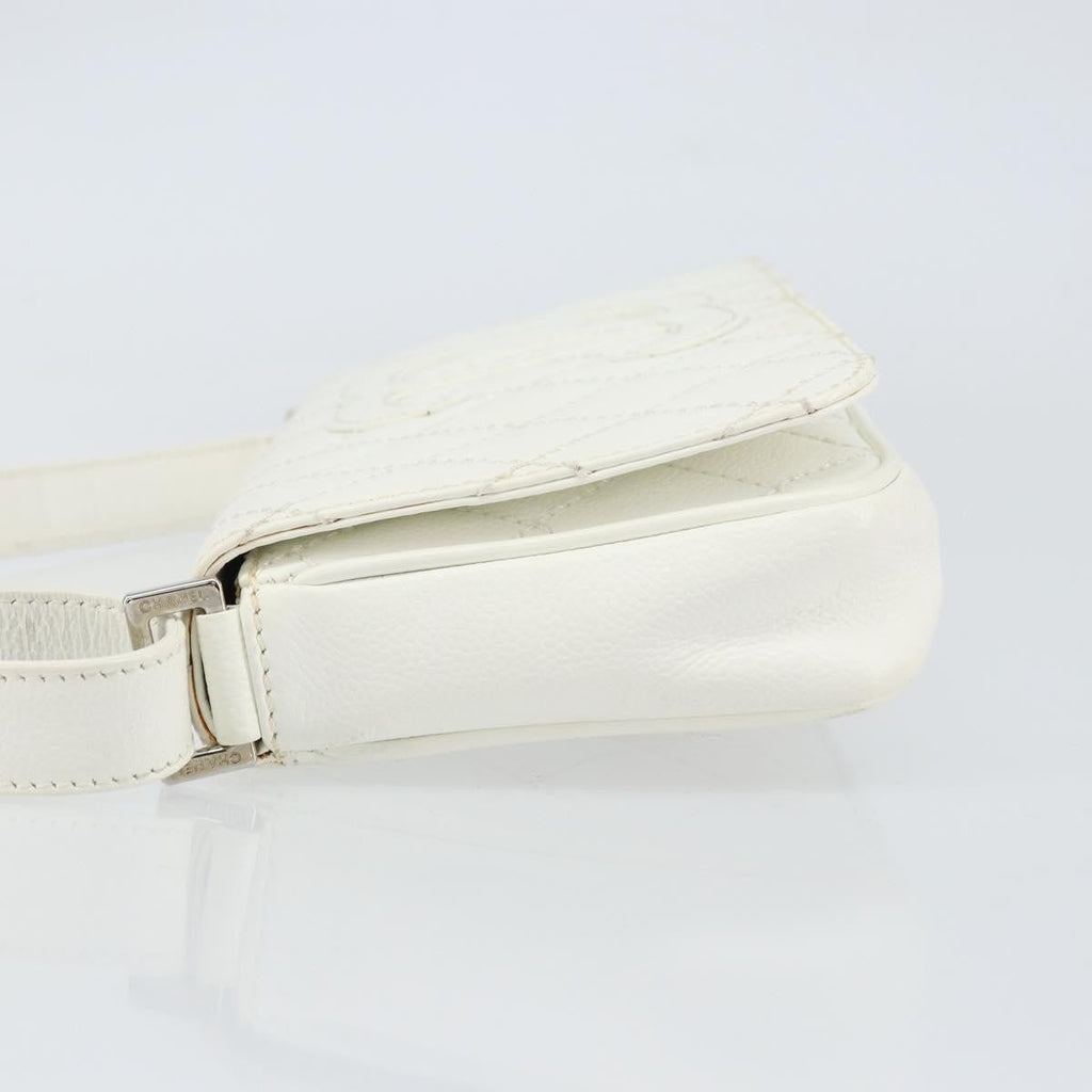 Chanel Vintage Timeless Cc Adjustable Shoulder Bag Quilted Calfskin White Leather Shoulder Bag Bag (Pre-Owned)