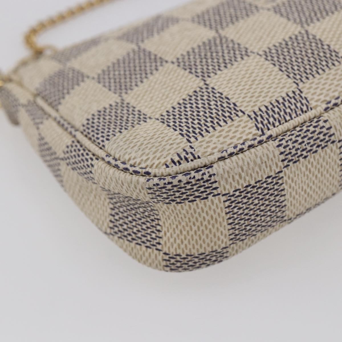 Louis Vuitton Pochette Accessoires Damier White Canvas Bag (Pre-Owned)