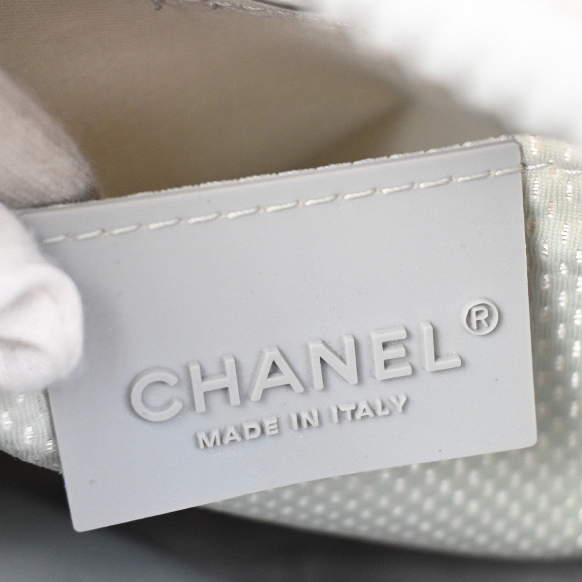 Chanel Travel Line Crossbody Bag Nylon White Nylon Shoulder Bag Bag (Pre-Owned)