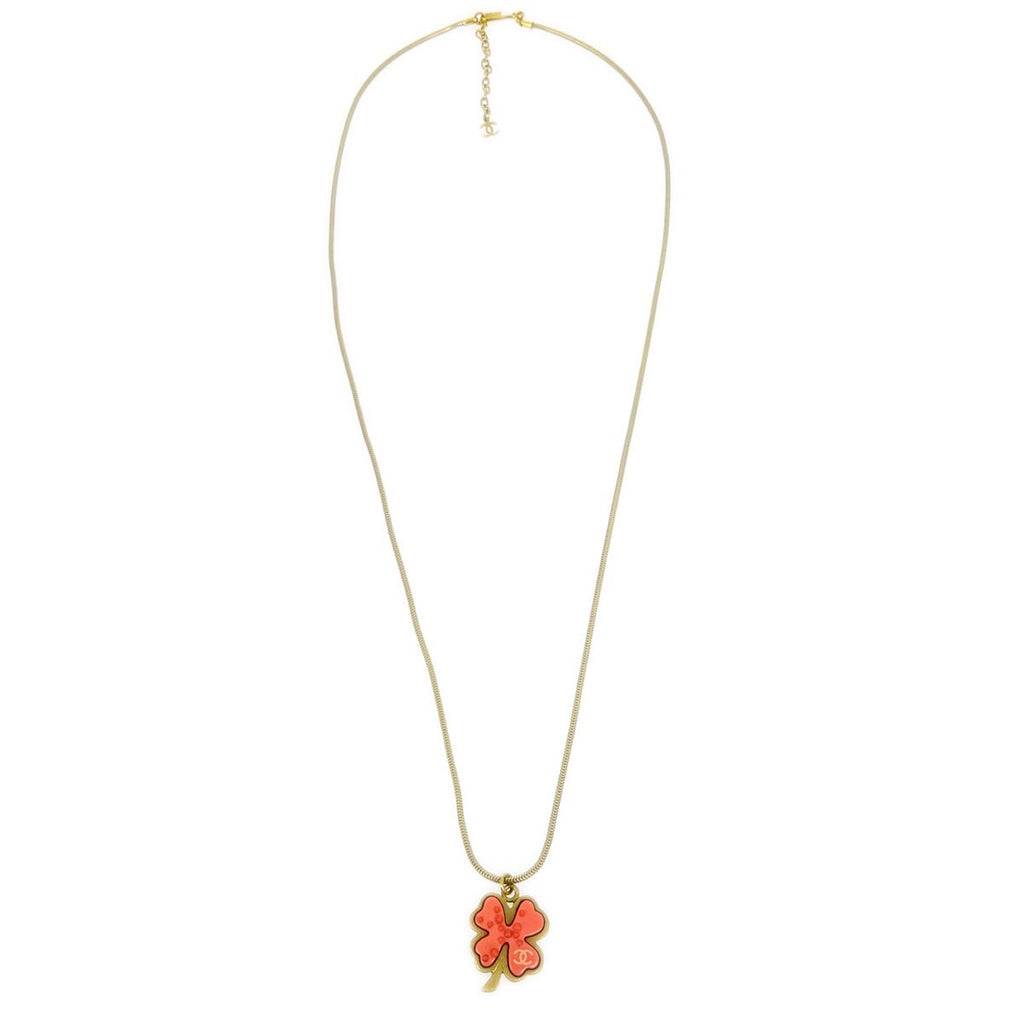 Chanel Vintage Cc Clover Pendant Necklace Resin Gold Metal Necklace Jewelry (Pre-Owned)