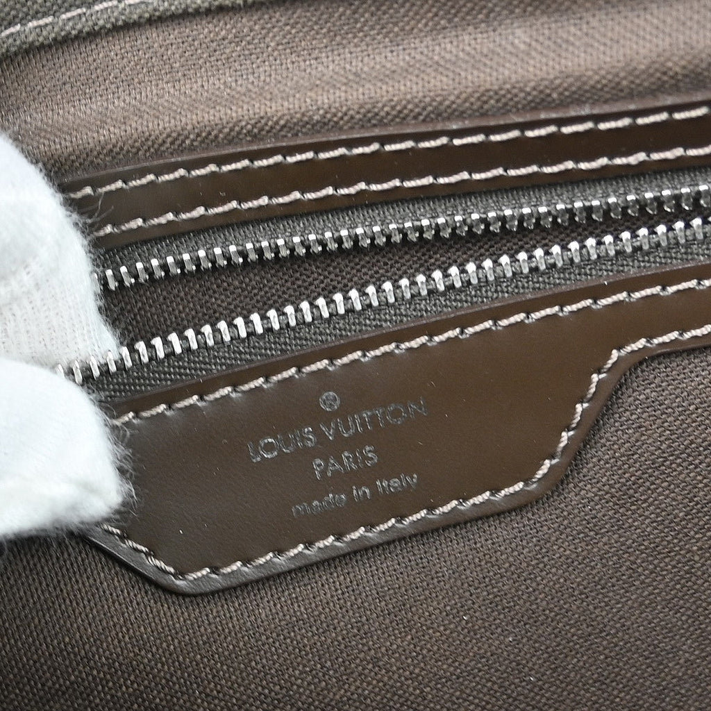 Louis Vuitton Viktor Messenger Bag Taiga Leather Brown Leather Shoulder Bag Bag (Pre-Owned)