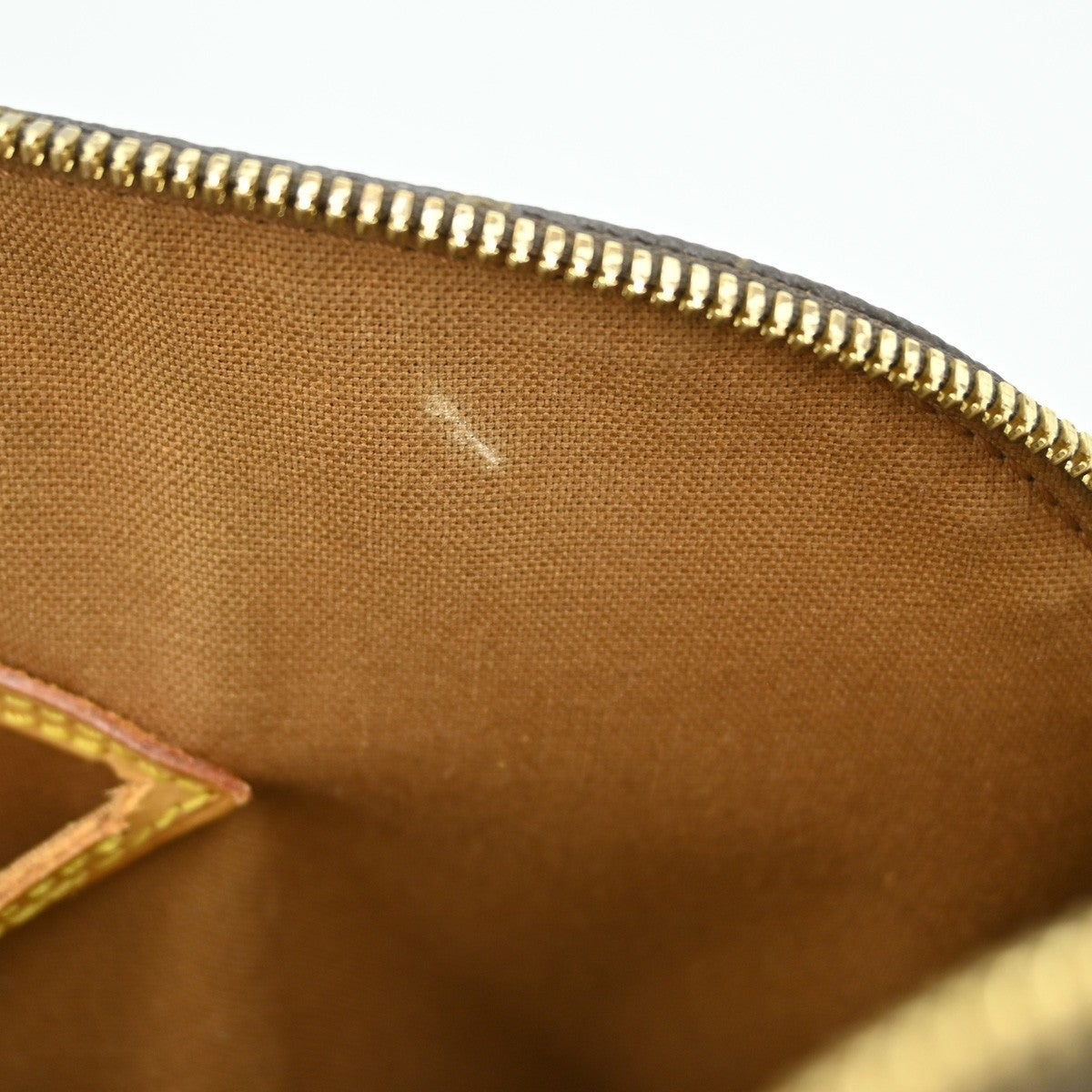 Louis Vuitton Alma Handbag Monogram Canvas Brown Canvas Handbag (Pre-Owned)