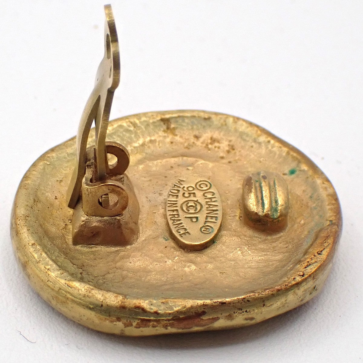 Chanel Vintage Cc Round Button Clip-On Earrings Metal Gold Gold_Plated Earrings Jewelry (Pre-Owned)