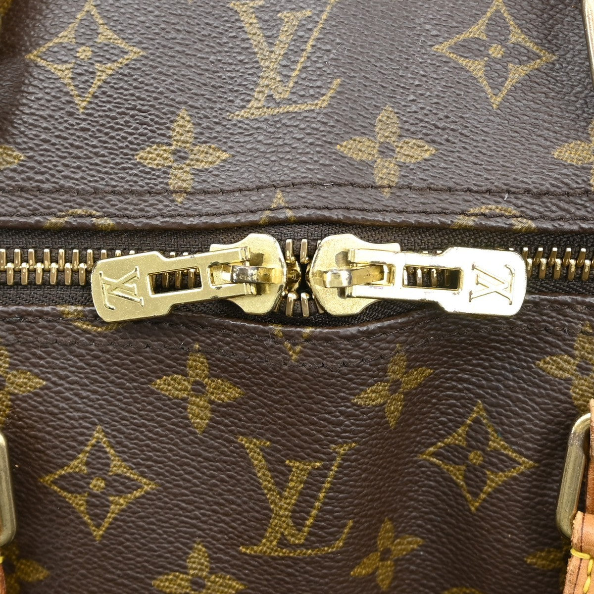 Louis Vuitton Keepall Bandouliere Bag Monogram Canvas Brown Canvas Travel Bag Bag (Pre-Owned)