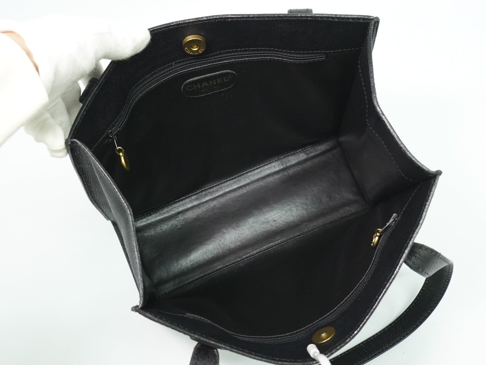 Chanel Vintage Logo Tote Leather Black Leather Tote Bag Bag (Pre-Owned)
