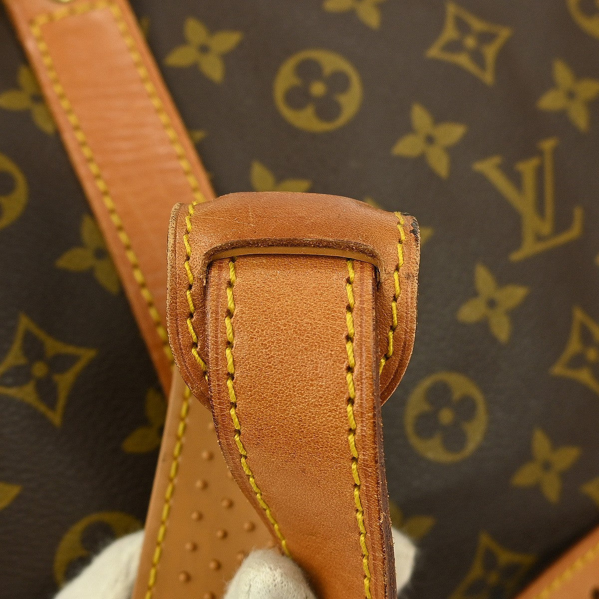 Louis Vuitton Keepall Bandouliere Bag Monogram Canvas Brown Canvas Travel Bag Bag (Pre-Owned)