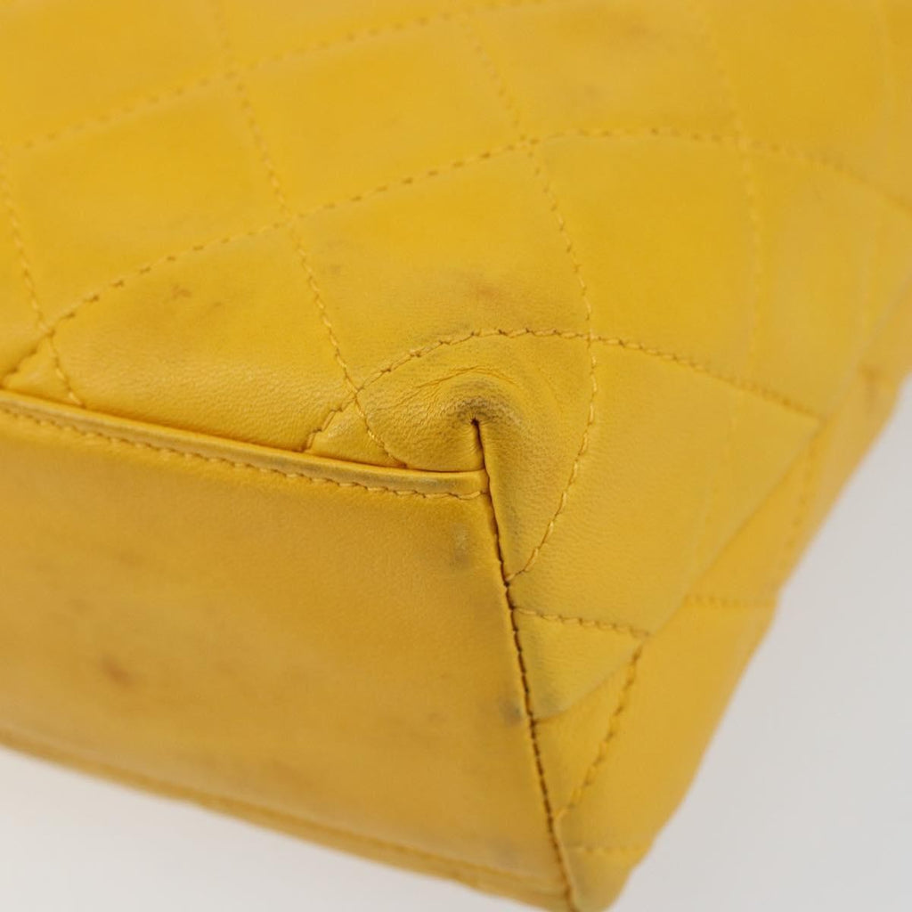Chanel Vintage Cc Fold Over Shoulder Bag Quilted Lambskin Yellow Leather Shoulder Bag Bag (Pre-Owned)