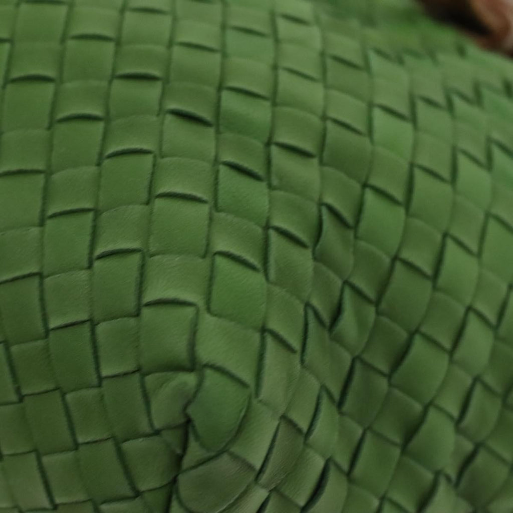 Bottega Veneta Intrecciato Leather Green Leather Handbag (Pre-Owned)