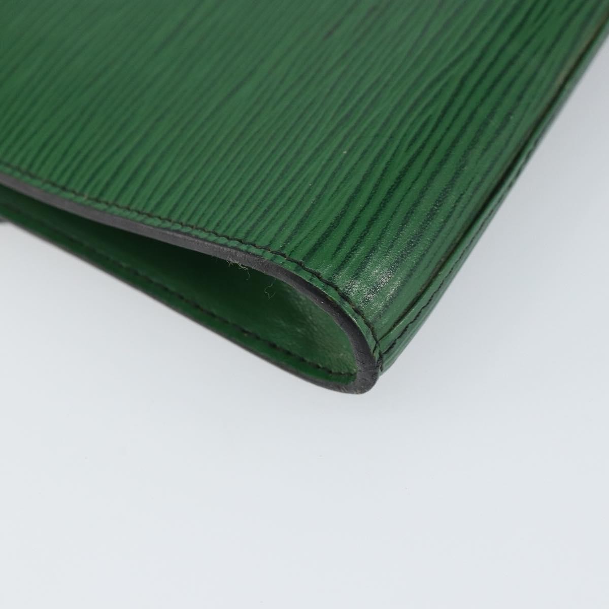 Louis Vuitton Art Deco Clutch Epi Leather Green Leather Clutche & Pouche Bag (Pre-Owned)