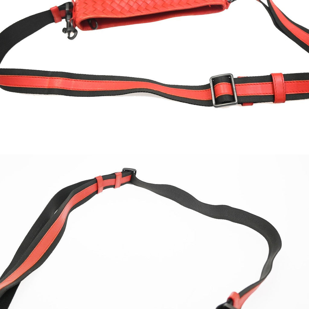 Bottega Veneta Flat Messenger Bag Intrecciato Nappa Red Leather Shoulder Bag Bag (Pre-Owned)