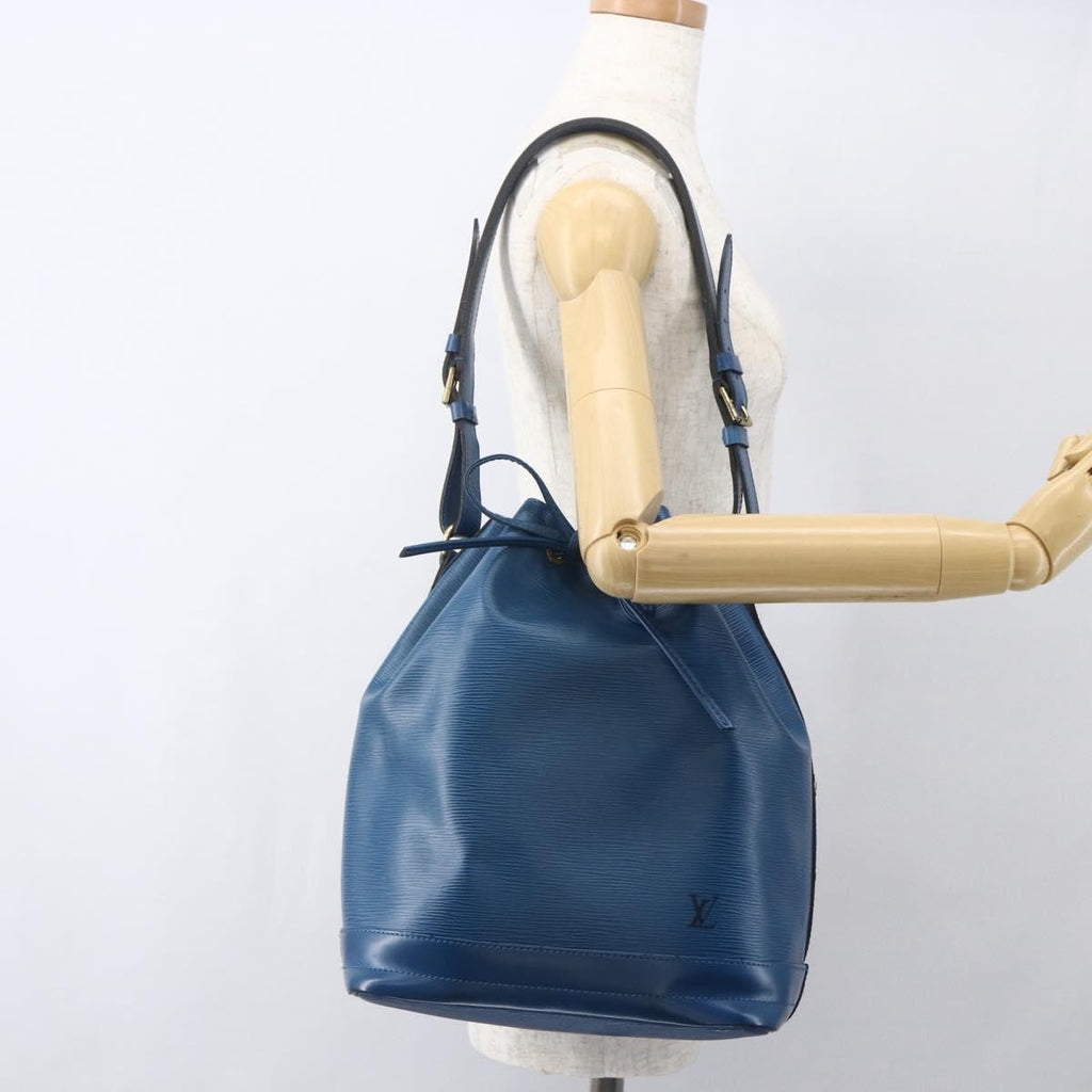 Louis Vuitton Noe Handbag Epi Leather Blue Leather Shoulder Bag Bag (Pre-Owned)