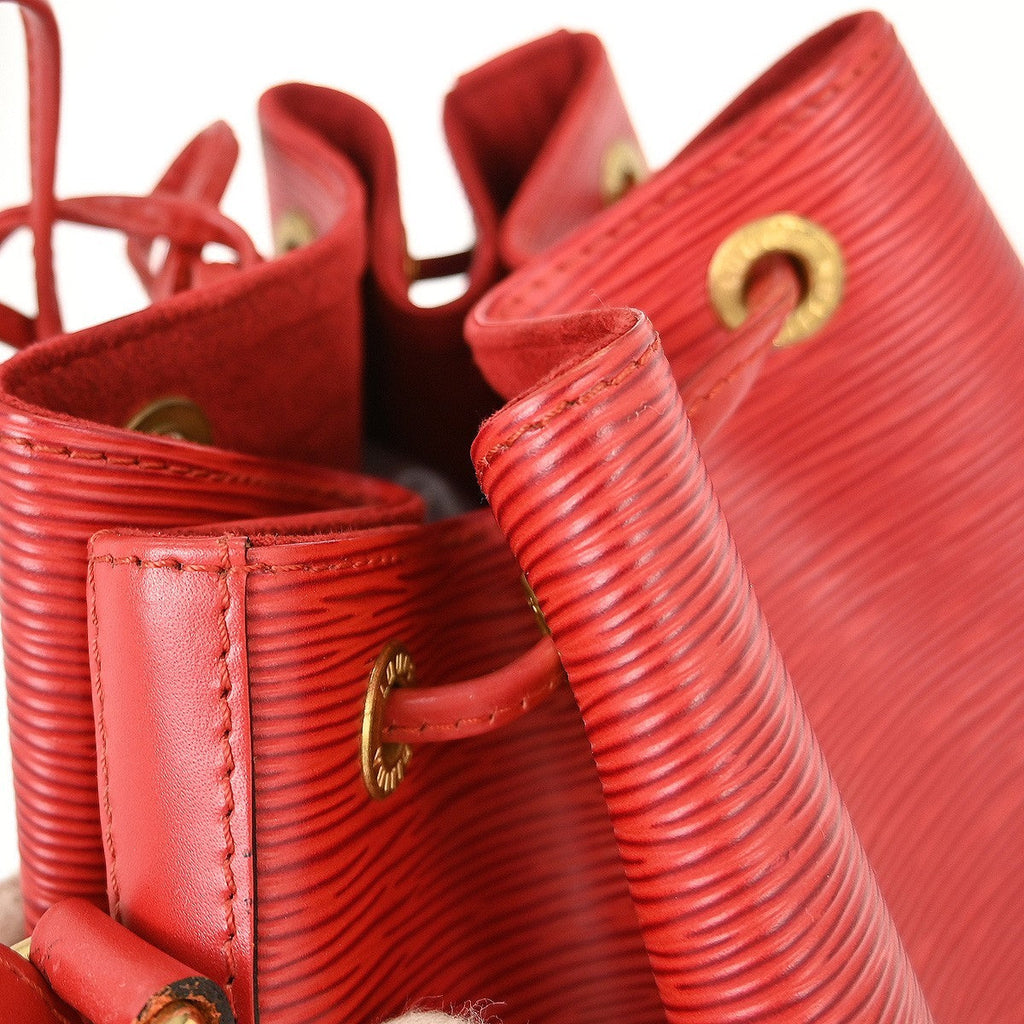 Louis Vuitton Noe Handbag Epi Leather Red Leather Shoulder Bag Bag (Pre-Owned)