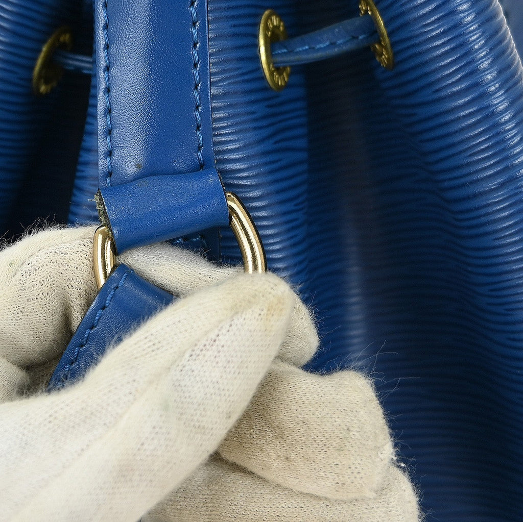 Louis Vuitton Noe Handbag Epi Leather Blue Leather Shoulder Bag Bag (Pre-Owned)