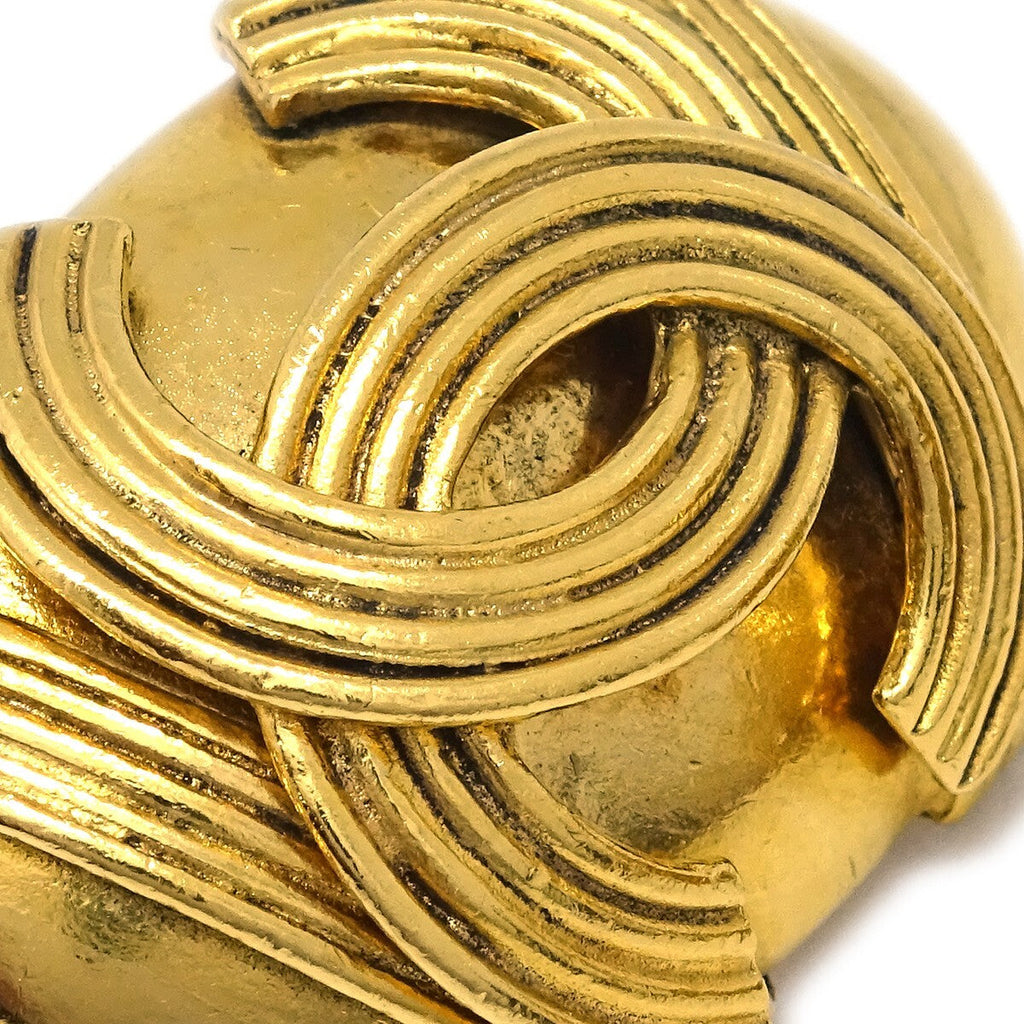 Chanel Vintage Cc Button Ovales Clip-On Earrings Gold-Plated Gold Gold_Plated Earrings Jewelry (Pre-Owned)