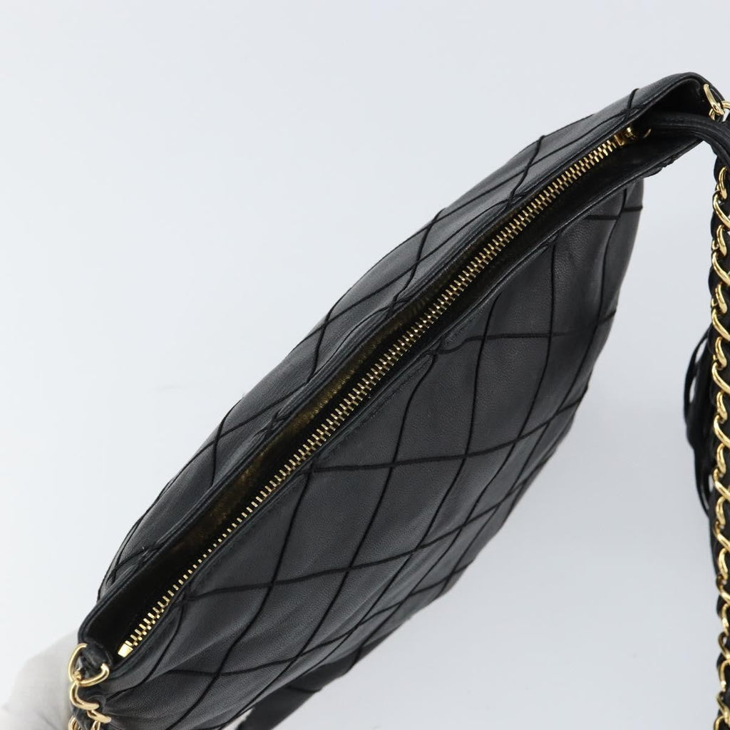 Chanel Vintage Shoulder Bag Leather Black Leather Shoulder Bag Bag (Pre-Owned)