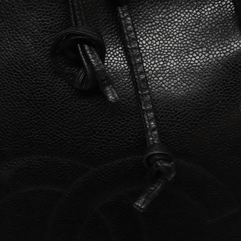 Chanel Vintage Cc Dome Bag Caviar Black Calfskin Handbag (Pre-Owned)