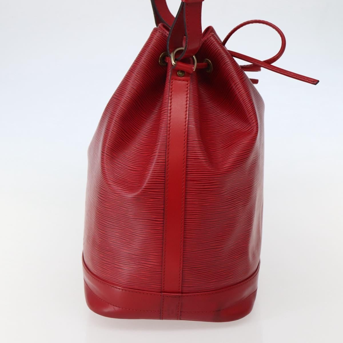 Louis Vuitton Noe Shoulder Bag Leather Red Leather Shoulder Bag Bag (Pre-Owned)