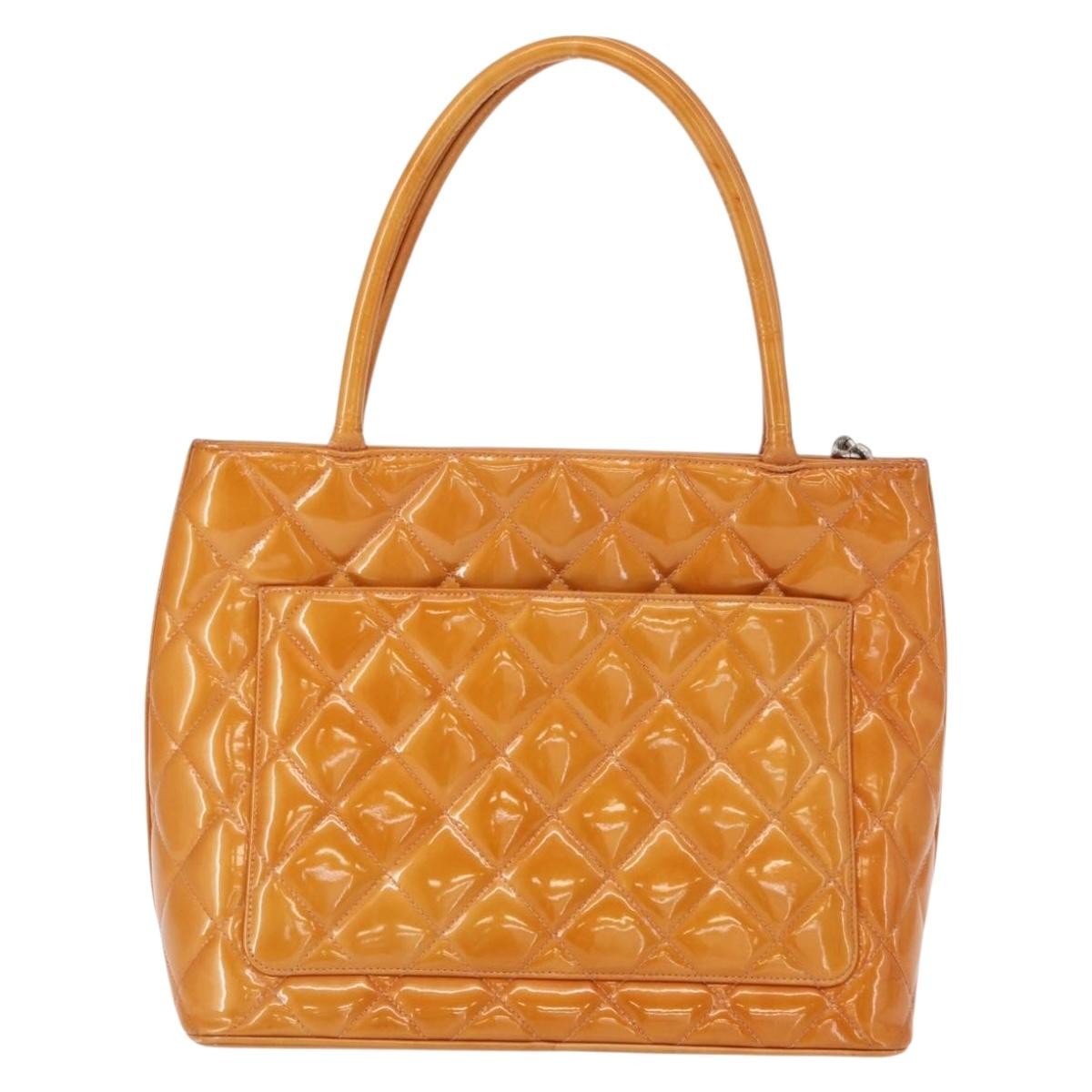 Chanel Medallion Tote Quilted Patent Beige Patent_Leather Tote Bag Bag (Pre-Owned)