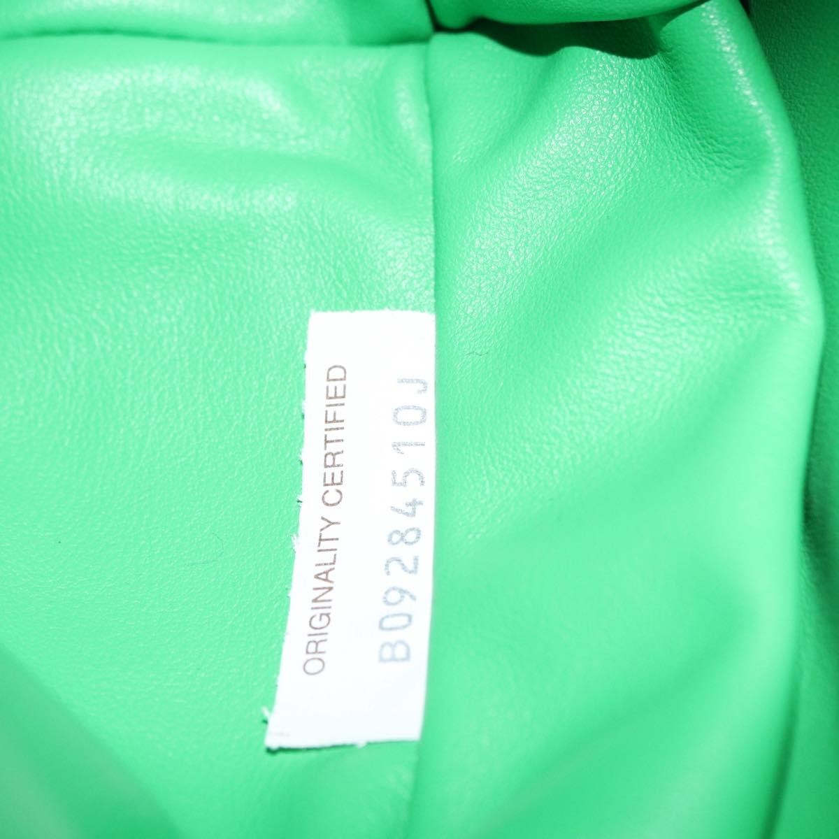 Bottega Veneta Bv Twist Bag Leather Green Leather Handbag (Pre-Owned)