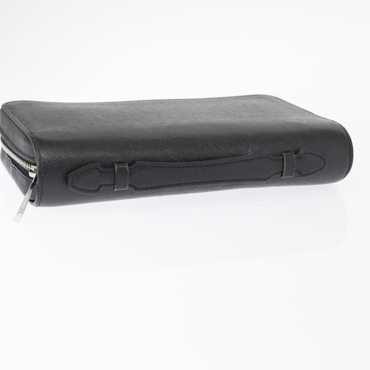 Louis Vuitton Zippy Xl Taiga Leather Black Leather Wallets Accessory (Pre-Owned)