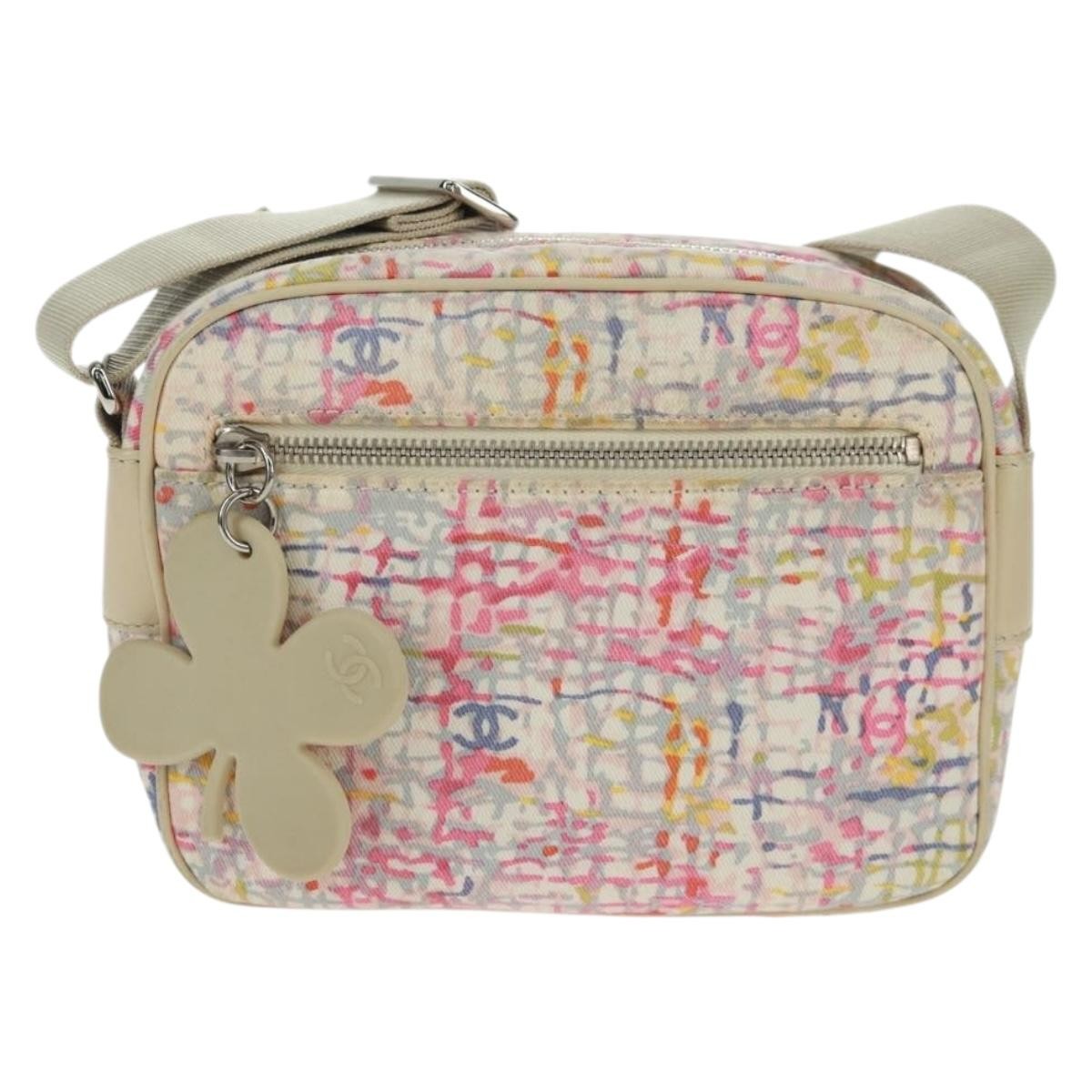 Chanel Vintage Clover Camera Bag Printed Canvas Multicolour Canvas Shoulder Bag Bag (Pre-Owned)