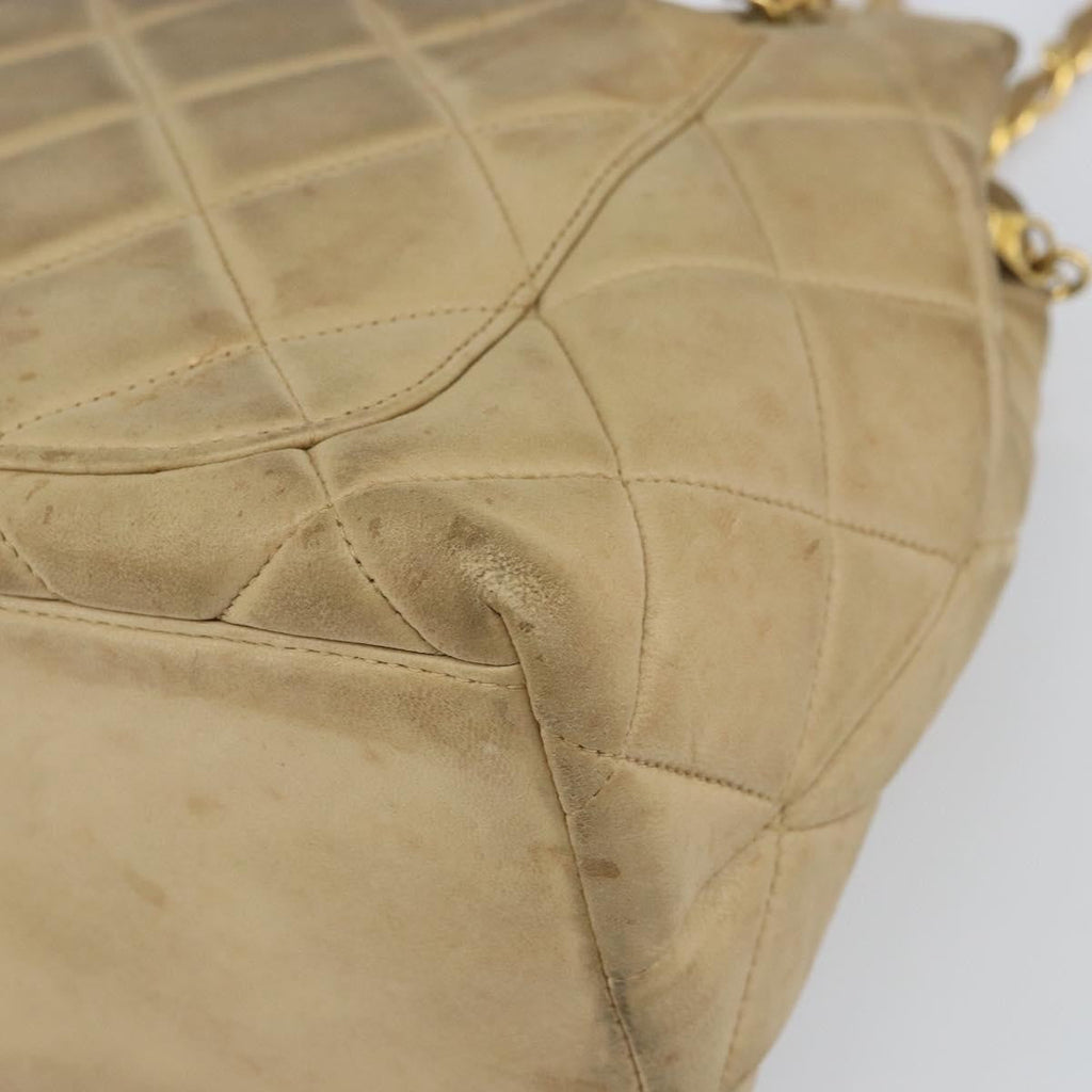 Chanel Vintage Camera Bag Quilted Leather Beige Leather Shoulder Bag Bag (Pre-Owned)