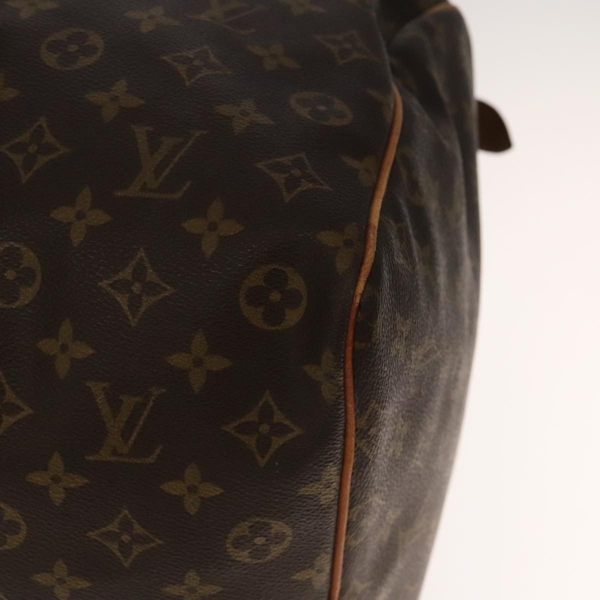 Louis Vuitton Keepall Bag Monogram Canvas Brown Canvas Travel Bag Bag (Pre-Owned)