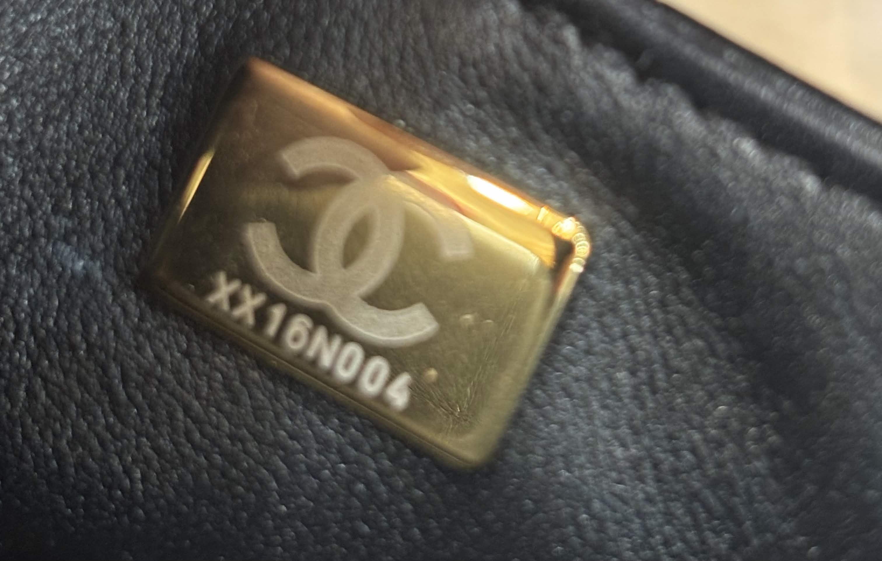 CHANEL BEECH WOOD & LAMBSKIN CC VANITY CASE SHOULDER BAG